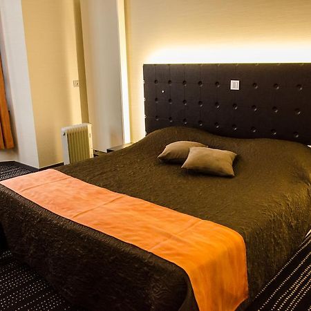 Le Vieux Beffroi Hotel Béthune Екстериор снимка